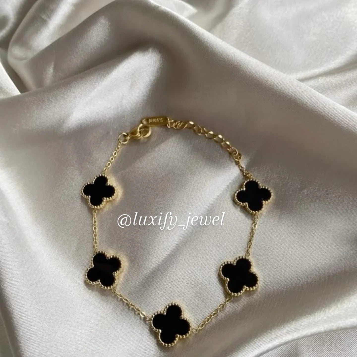 Black elegant bracelet